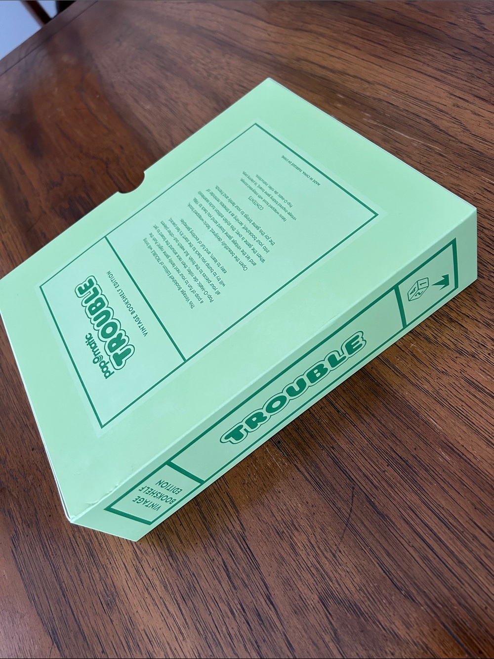 Hasbro Pop-O-Matic Trouble Vintage Bookshelf Edition - Light Green - Picture 13 of 13